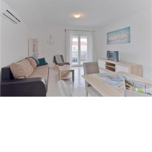Awesome apartment in Vrsi Mulo with WiFi and 1 Bedrooms