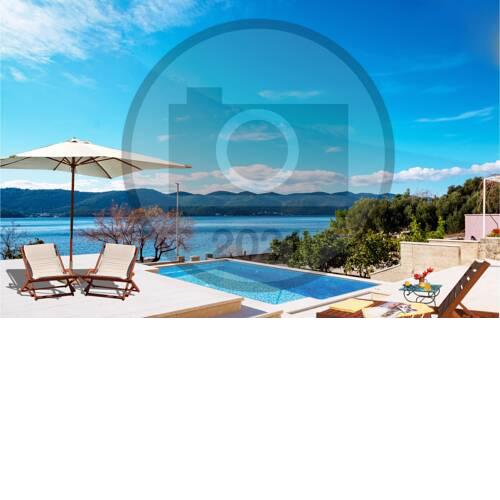 Awesome home in Kuciste with Outdoor swimming pool, WiFi and 4 Bedrooms