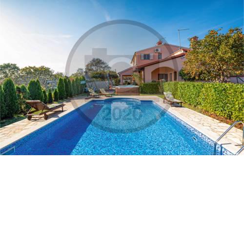 Awesome home in Marcana w/ Outdoor swimming pool, Jacuzzi and 4 Bedrooms