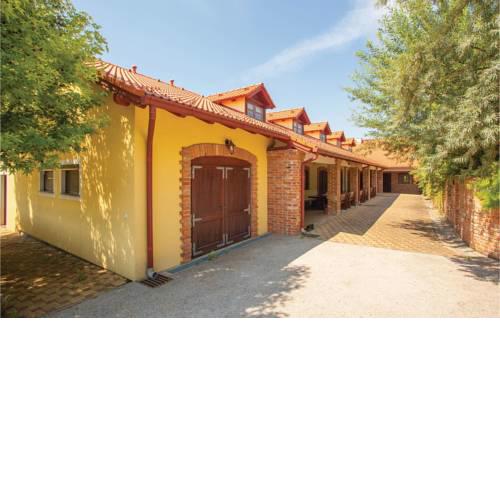 Awesome home in Opatovac w/ WiFi and 5 Bedrooms