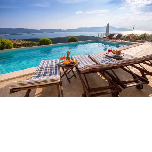 Awesome home in Slivno Ravno-Stolovi w/ Outdoor swimming pool and 5 Bedrooms