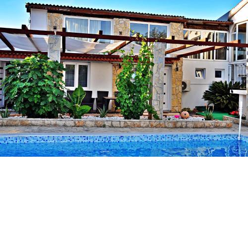 AZZURO APARTMANI