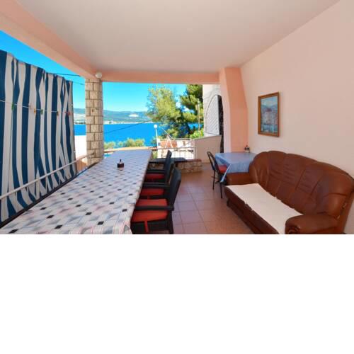 B - apartment with terrace with the sea view