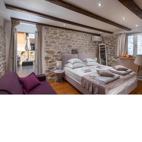 B - luxury studio with terrace in heart of Split