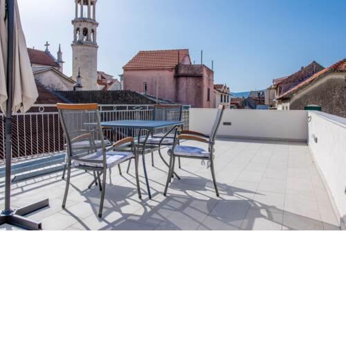 Baba Ane apartments
