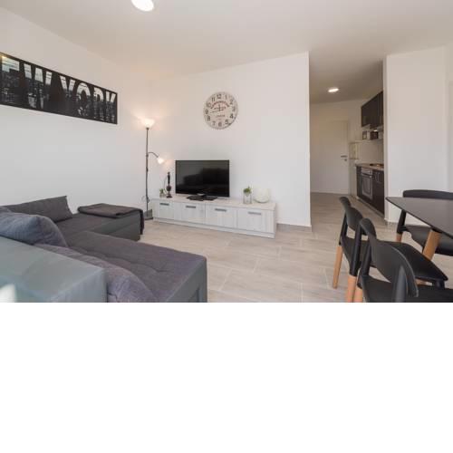 Balen 1 modern apartment for 4