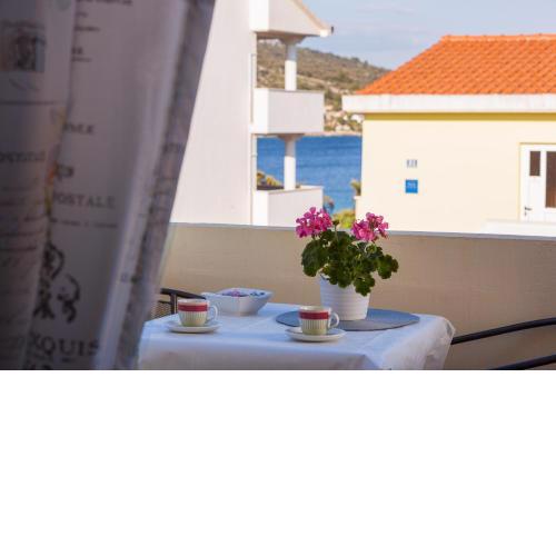 BayBeach Sevid Apartments