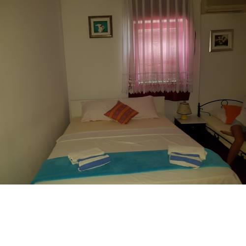 B&B Laguna