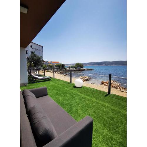 Beach apartment Deluxe-Paklenica