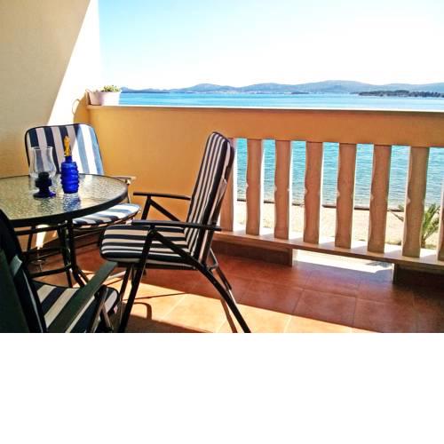 Beach Apartment Sveti Filip i Jakov