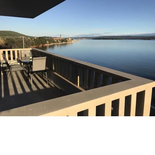 BEACH FRONT APARTMENT - PAŠMAN