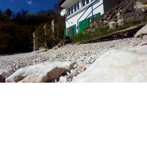Beach House Bassi