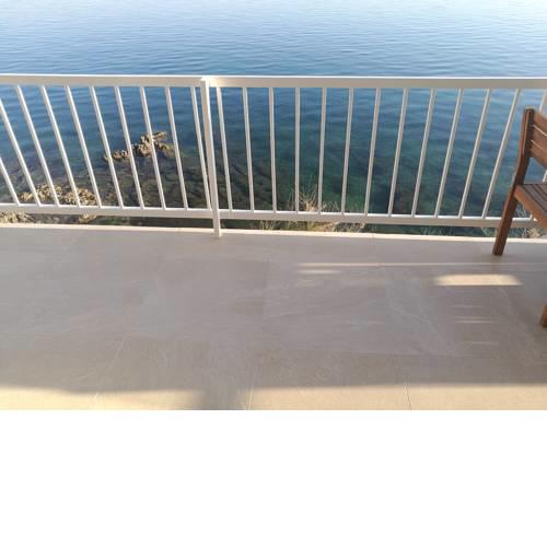 Beach House Novi