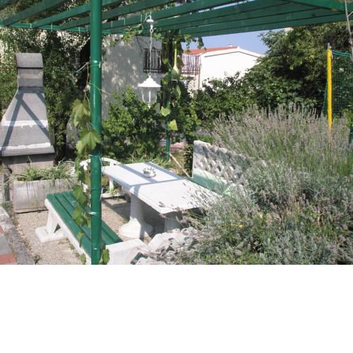Beach Resort Apartments Bucina