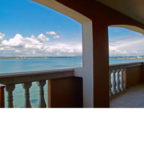 Beachfront Apartment Darija