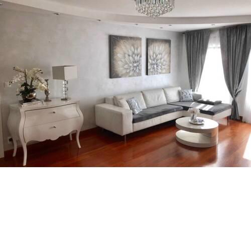 Beachfront Apartment Laguna with swimmingpool