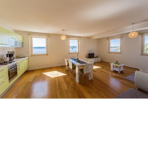 Beachfront Apartment Nehaj Kastel
