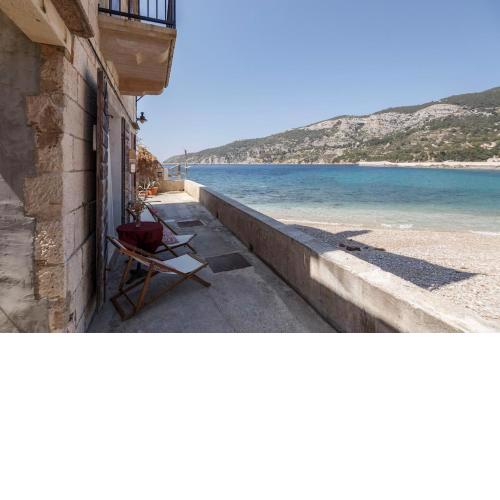 Beachfront Love Nest
