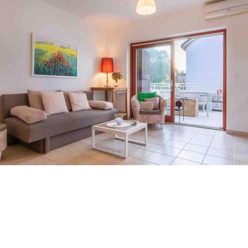 Beautiful and cozy apartment near to the beach