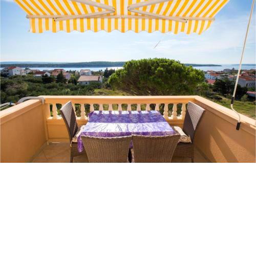 Beautiful apartment in Barbat with 2 Bedrooms