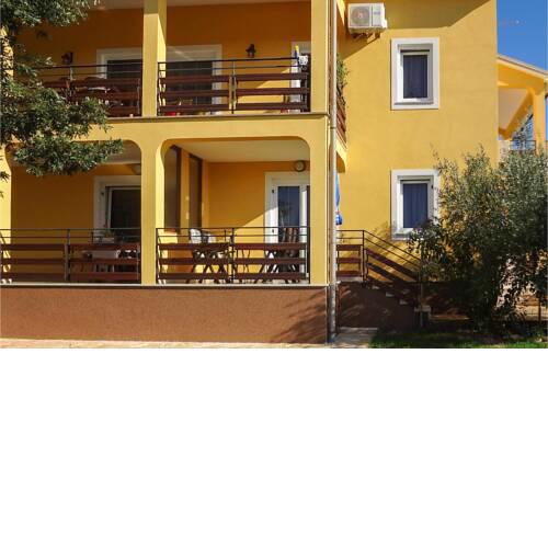 Beautiful apartment in Buzinija w/ WiFi and 2 Bedrooms