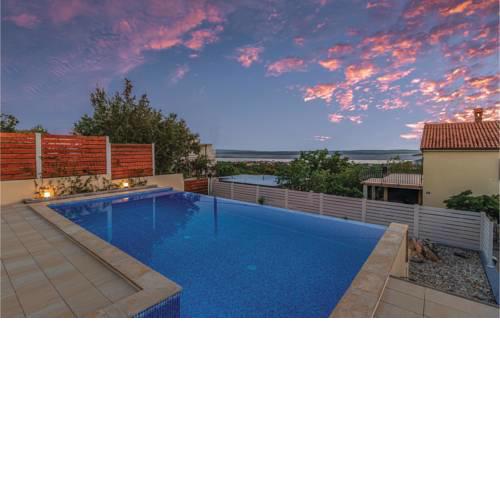 Beautiful apartment in Jadranovo w/ Outdoor swimming pool, WiFi and 2 Bedrooms