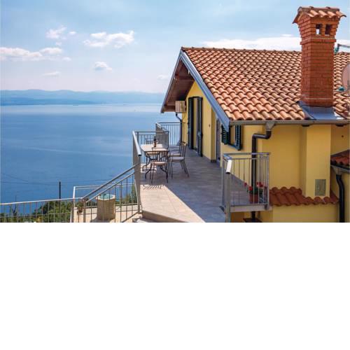 Beautiful apartment in Lovran w/ WiFi and 1 Bedrooms