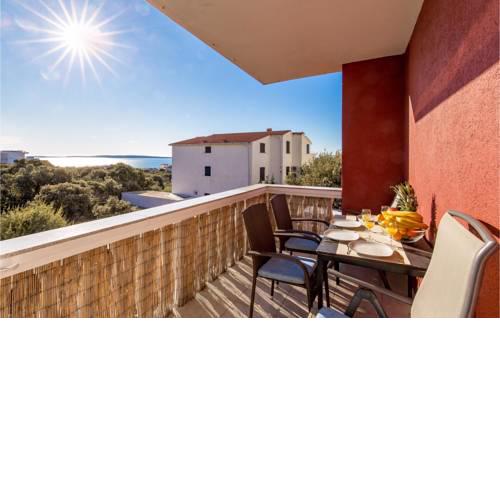 Beautiful apartment in Mandre w/ 1 Bedrooms