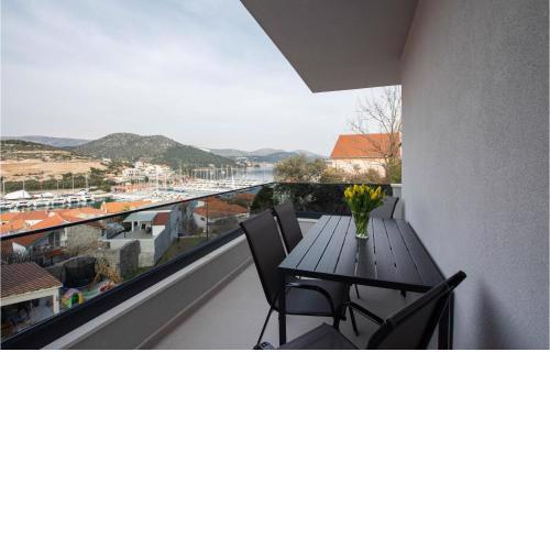 Beautiful apartment in Marina with WiFi and 1 Bedrooms