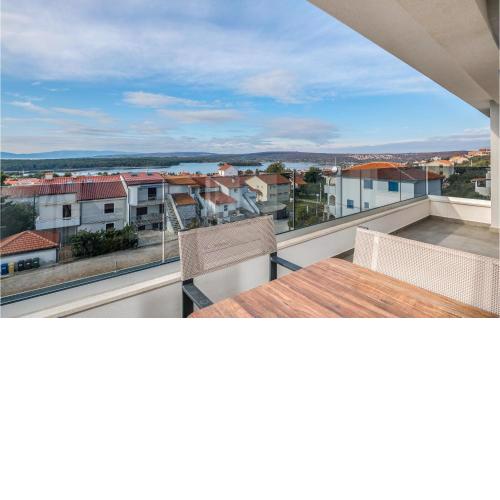 Beautiful apartment in Punat with WiFi and 2 Bedrooms