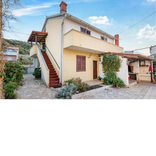 Beautiful apartment in Rab with 2 Bedrooms