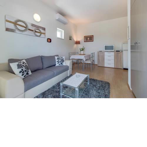 Beautiful Apartment Ksenija 3