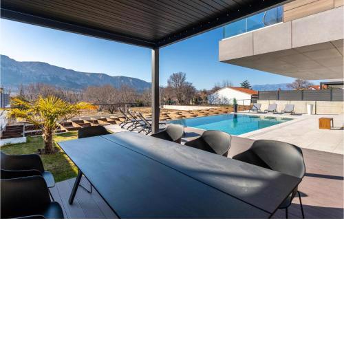 Beautiful home in Baska with Outdoor swimming pool, WiFi and 4 Bedrooms