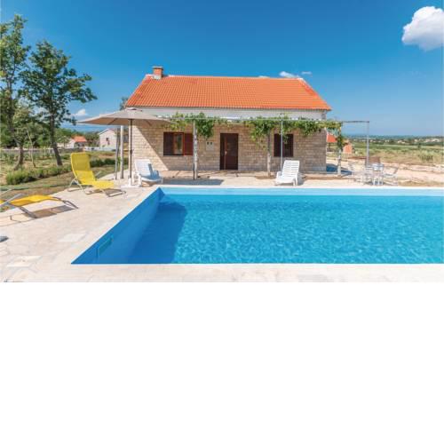 Beautiful home in Biograd na moru w/ Outdoor swimming pool, WiFi and Outdoor swimming pool