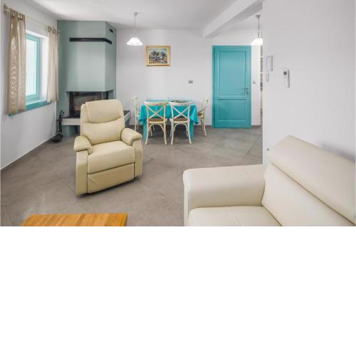 Beautiful home in Boljun with 4 Bedrooms