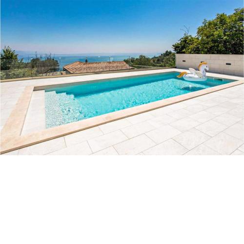 Beautiful home in Bregi with Outdoor swimming pool, WiFi and 4 Bedrooms