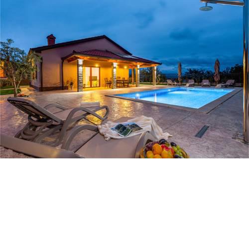 Beautiful home in Buzet w/ Outdoor swimming pool and 3 Bedrooms