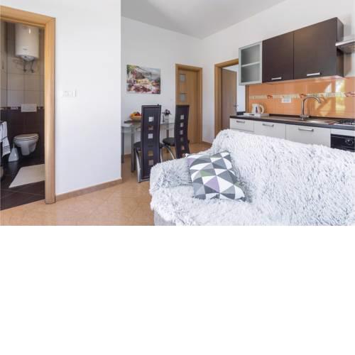 Beautiful home in Kringa w/ WiFi and 1 Bedrooms
