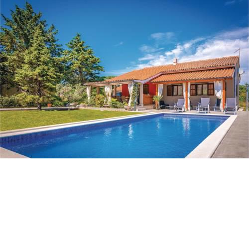 Beautiful home in Krnica w/ Outdoor swimming pool, WiFi and 3 Bedrooms