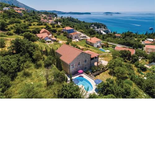Beautiful home in Mlini w/ Outdoor swimming pool, WiFi and 4 Bedrooms