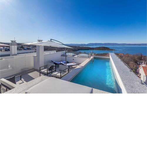 Beautiful home in Njivice w/ Outdoor swimming pool, WiFi and 3 Bedrooms