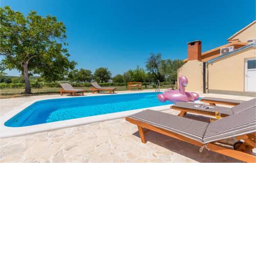 Beautiful home in Polaca with Outdoor swimming pool, WiFi and 4 Bedrooms