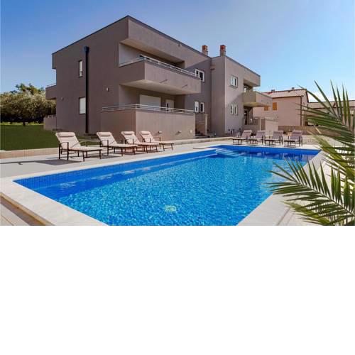 Beautiful home in Pula w/ Outdoor swimming pool and 4 Bedrooms