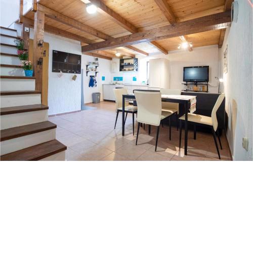 Beautiful home in Rava with WiFi and 1 Bedrooms