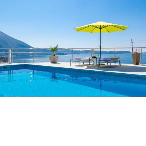 Beautiful Sea View Apartment