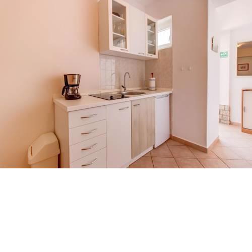 Beautiful Studio Apartment Ksenija 2