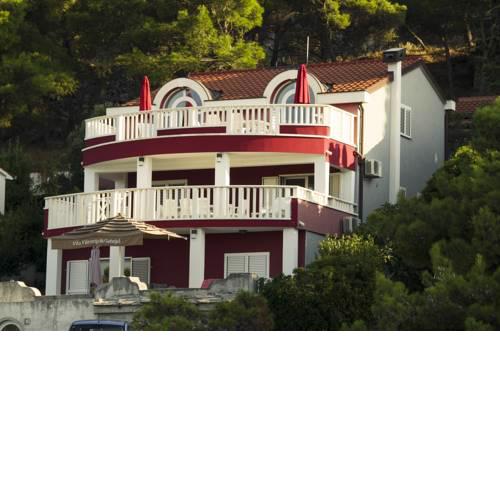 Beautiful Villa 6 Metres From Sea