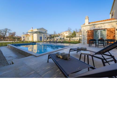 Beautiful Villa Alloro