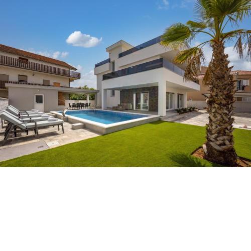 Beautiful Villa Gemella