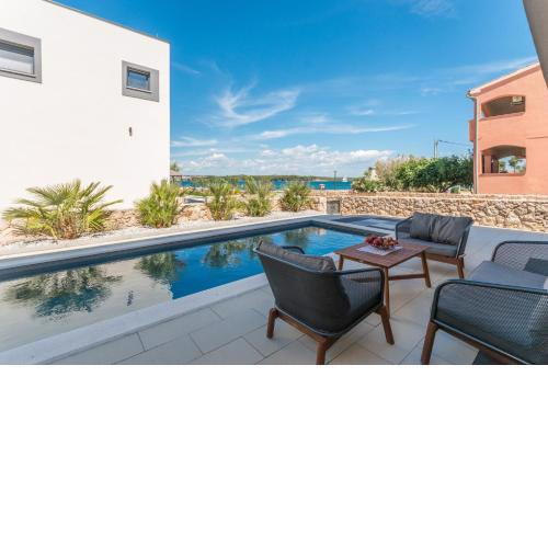 Beautiful Villa Royal House 2&3